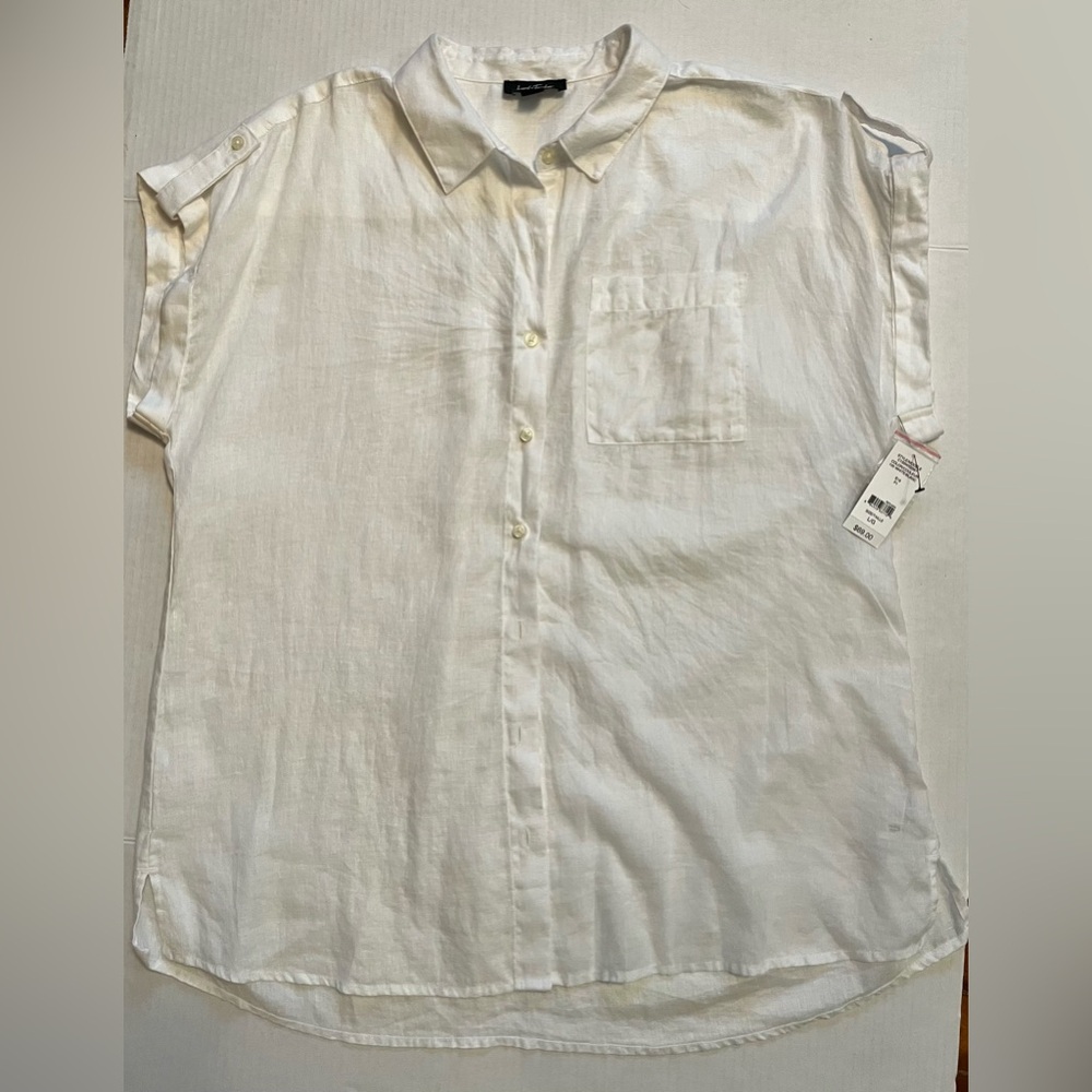 ✨NWT Lord & Taylor linen top